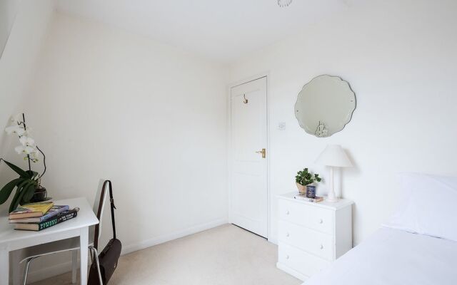Homely 2BR Maisonnette in heart of Pimlico