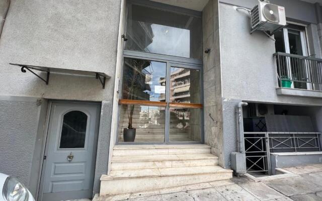 Piraeus 4