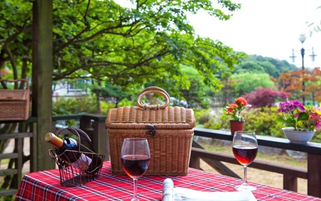 Taean Everland Pension
