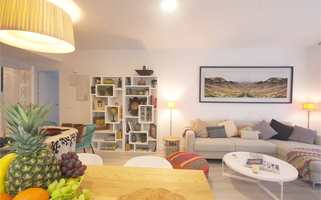 1098 Beachront Modern Duplex Penthouse Roof Terrace 3 Pools