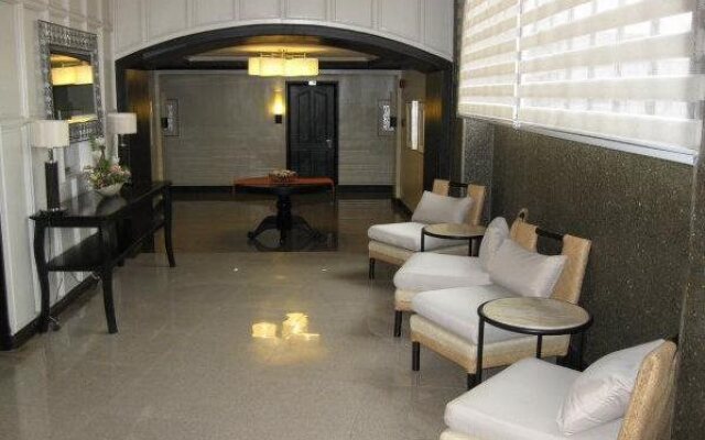 Iriga Plaza Hotel