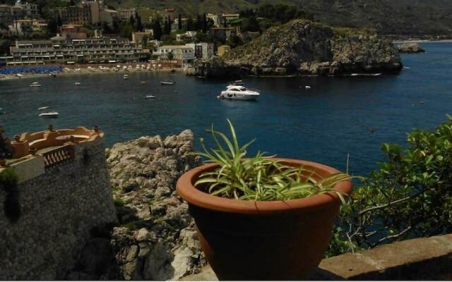 Exclusive Property Taormina