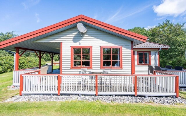 6 Person Holiday Home in Hemmet