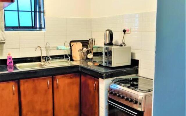 2-bedroom (queen beds) condo near Acacia Mall