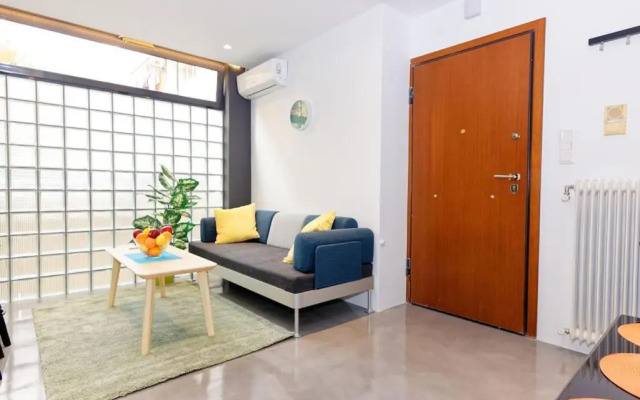 2 bedroom design apartment in Athens center
