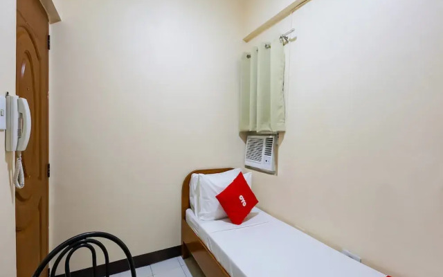 OYO 836 E & H Residences