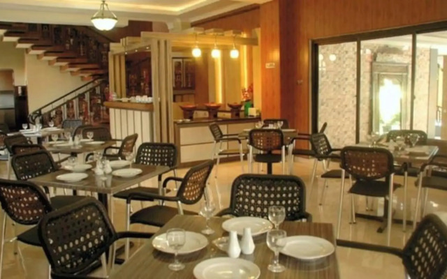Airlangga Hotel