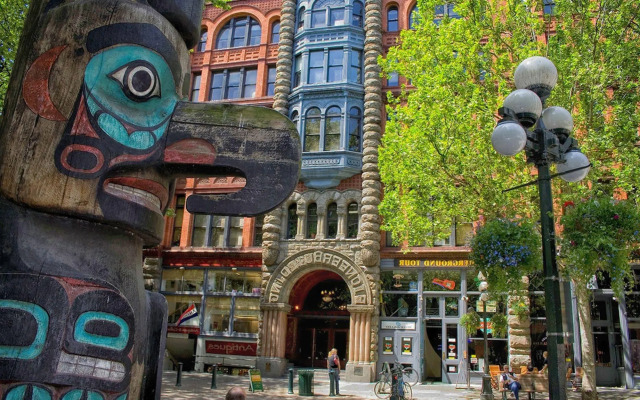 Contemporary Suites near Pioneer Square