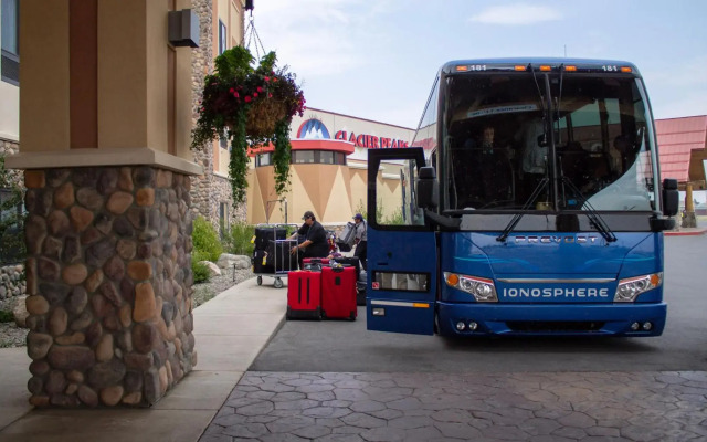 Glacier Peaks Hotel