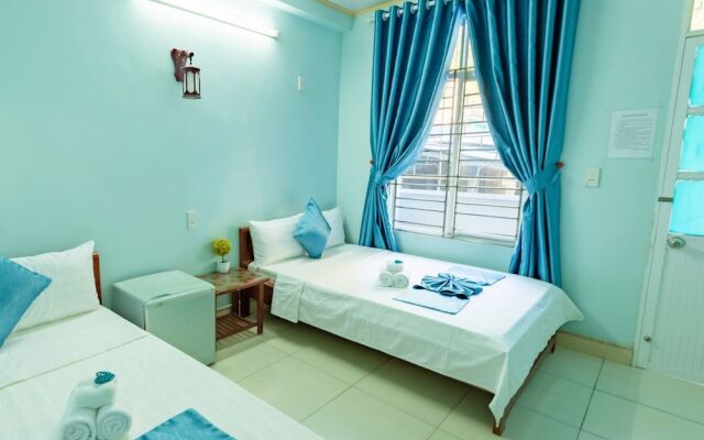 Cat Ba Life Hostel