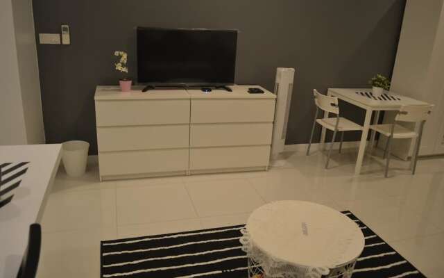 Mercu Summer Suite KLCC by Fervent