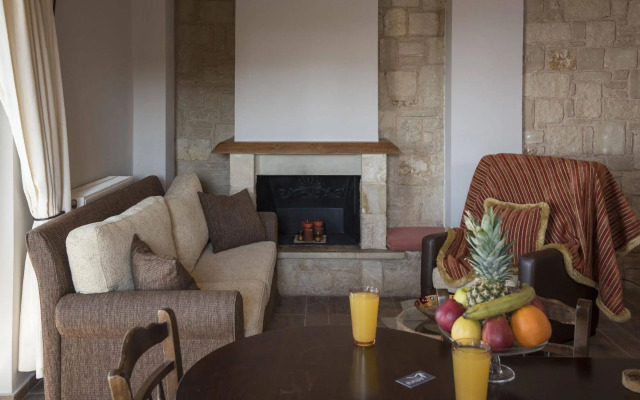 Athina Luxury Villas
