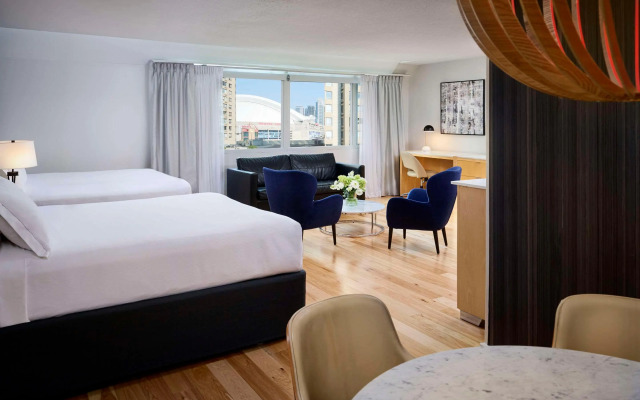 Radisson Blu Toronto Downtown
