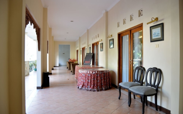 ZEN Rooms Cipayung Km. 20