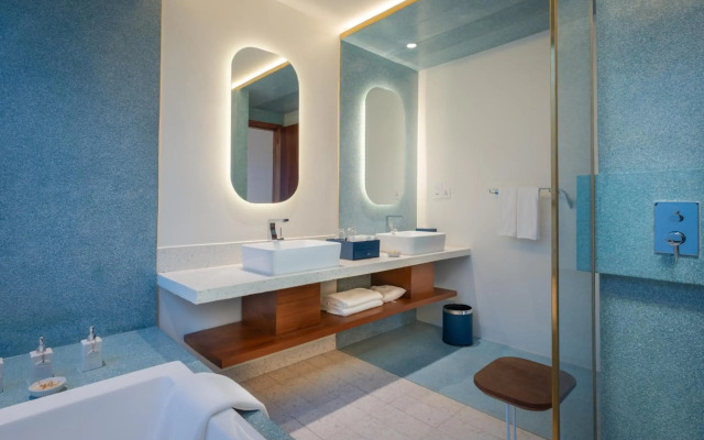 The Aviary Hotel