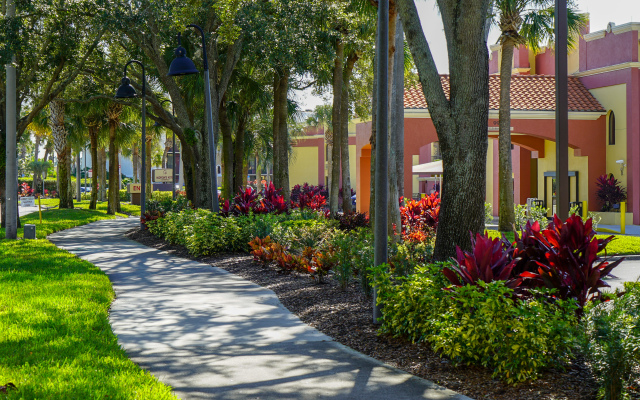 Midpointe Hotel by Rosen Hotels & Resorts