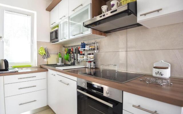Apartment Maja - 50m from beach