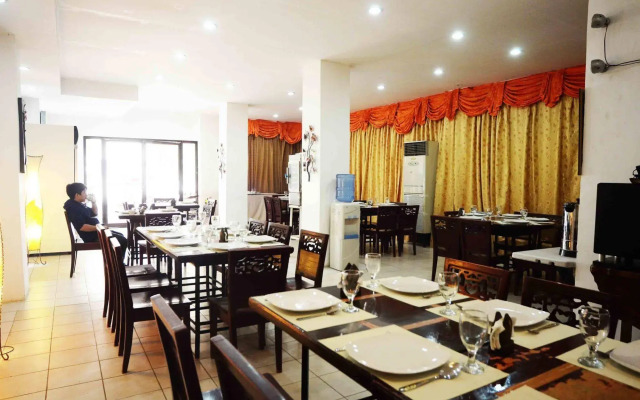 Reyna's The Haven and Gardens