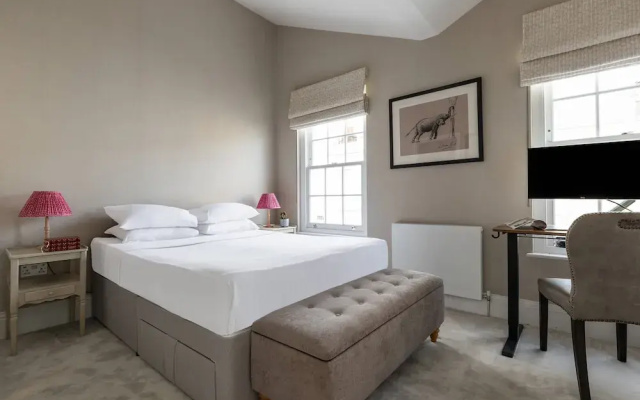 Callcott Street IV by Onefinestay