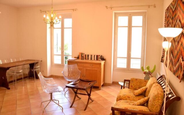 Spacieux deux chambres au Port