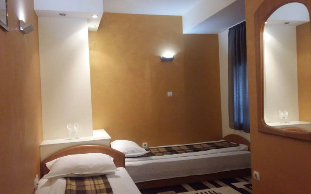 Hotel Intim