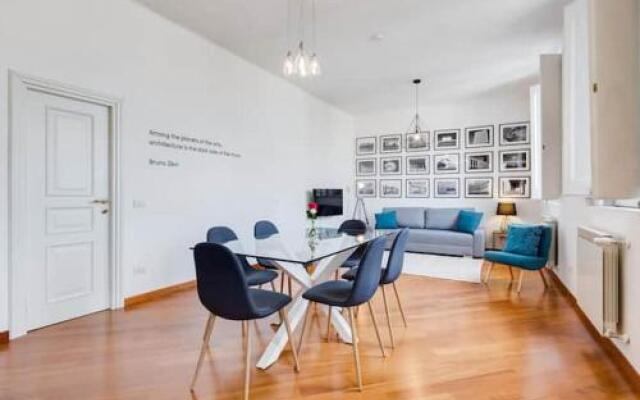 Modern flat near Piazza della Repubblica