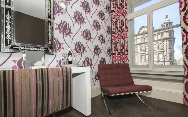 The Rutland Hotel & Apartments