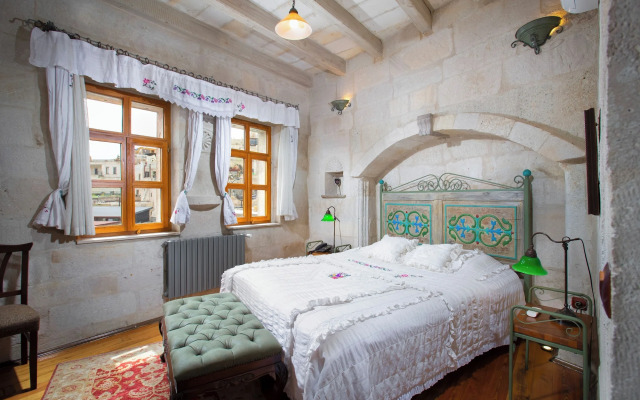 Terra Cave Hotel