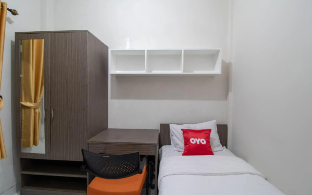 OYO 3253 Sofia Residence Syariah