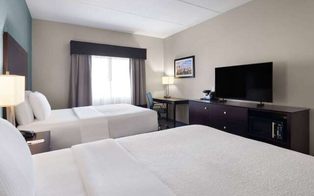 La Quinta Inn & Suites by Wyndham Knoxville Airport