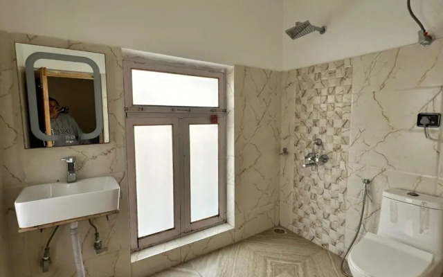 Skyland Guest House