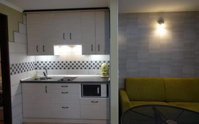 Mesteri Apartman 1A-B