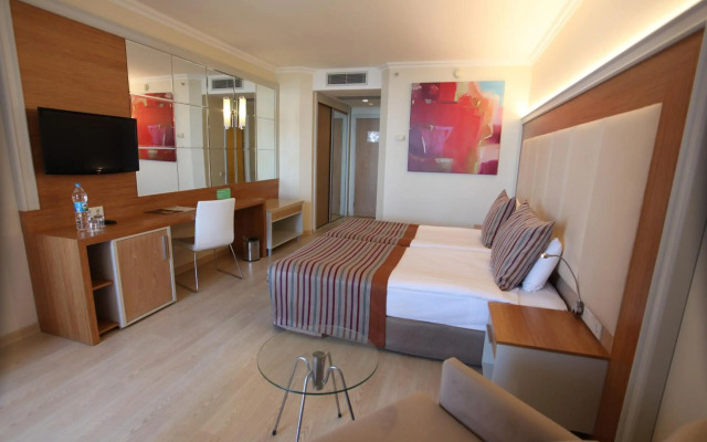 AQI Pegasos Resort