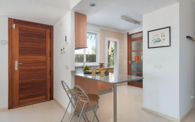 Villa Violeta for 8 with swimming pool and beach views - Villas_and_Bungalows in Alcudia - Photo 2
