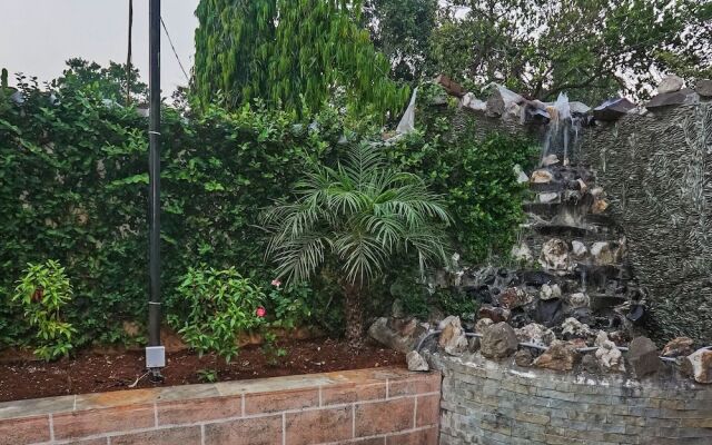 OYO Flagship 23096 Laxmi Residency
