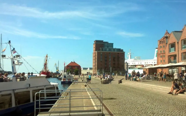 Nice Holiday Home With Port View