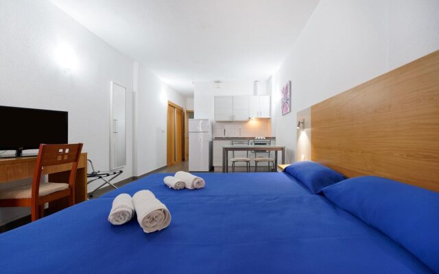 Mhc Arenales Hotel