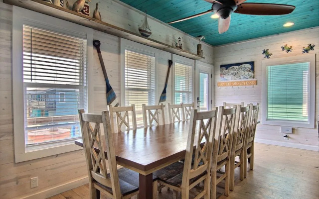 All Washed Up 4Br Home