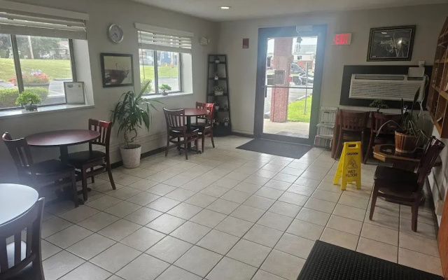 Super 8 Massena NY