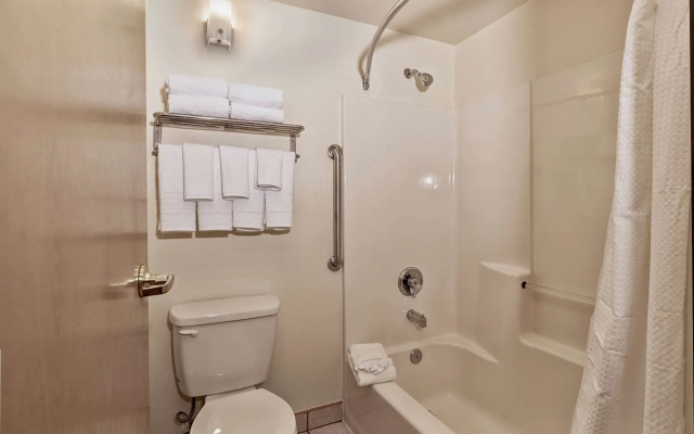 Surestay Plus Hotel By Best Western Seatac Airport