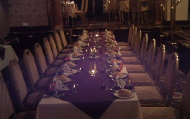 Waverley House