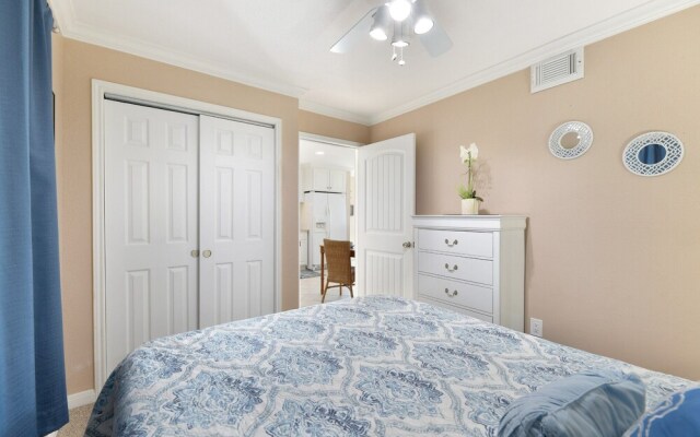 Seascape 1311 2 Bedroom Condo by RedAwning