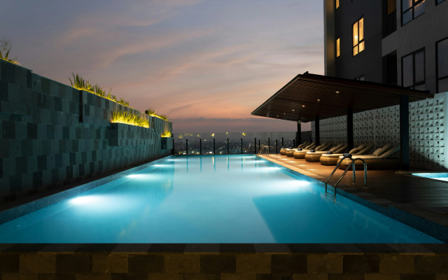 Somerset Queen City Semarang