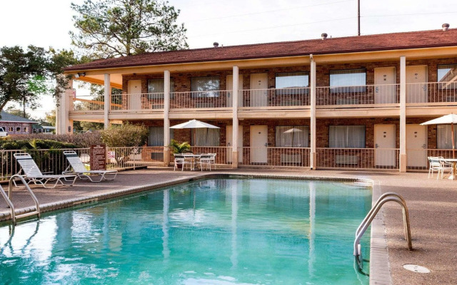 Rodeway Inn