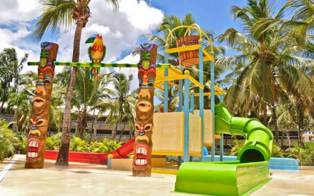 Viva Wyndham Viva Wyndham Dominicus Beach Resort — All Inclusive