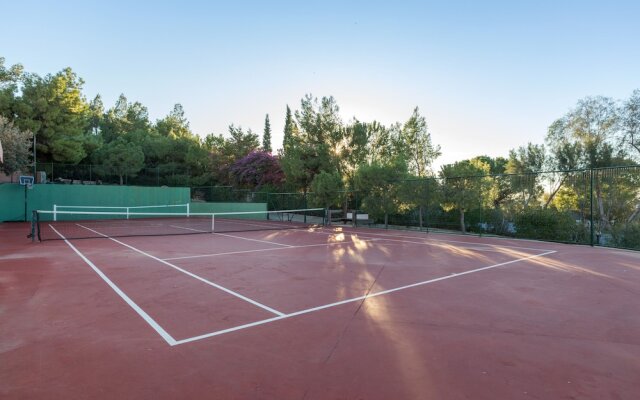 Luxurious Villa Philoxenia