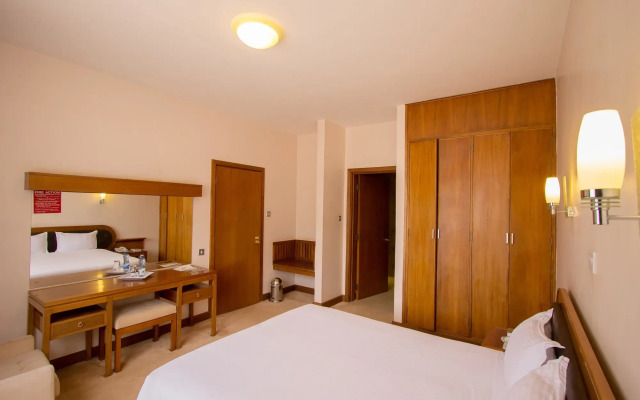 Sirikwa Hotel