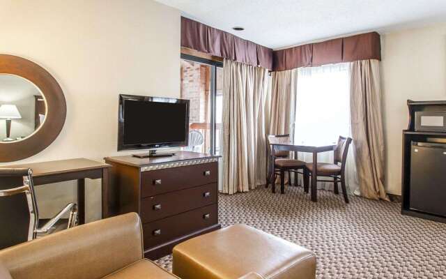 Quality Inn Macomb near University Area