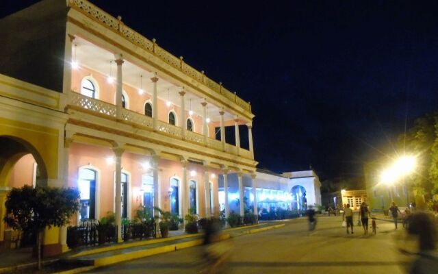 Hotel E Casa Bauza