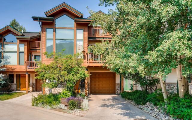 Evergreen Townhomes by Steamboat Resorts